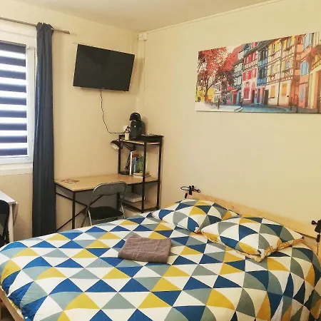 Sleep In - Parking - Centre