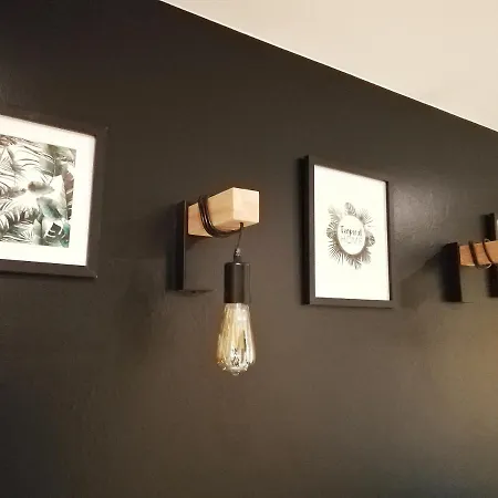 Sleep In - Parking - Centre *