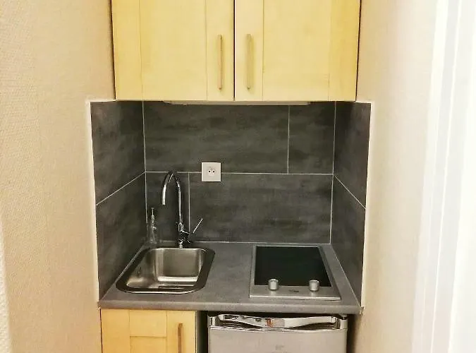 Sleep In - Parking - Centre *